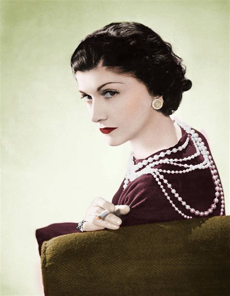 como chanel|Coco Chanel: su historia, biografía en influencia en la moda.